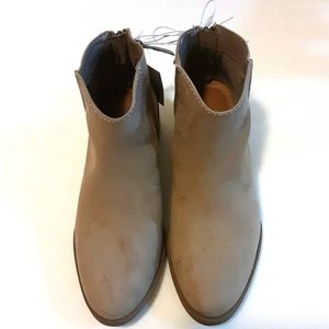 NWT Universal Thread Women's Booties Size 5